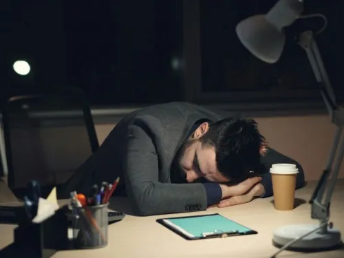 Sono e Coração: Dormir Mal Aumenta Risco Cardíaco?
