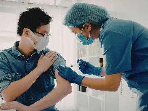 Vacinas e Coração: Vacinas Protegem do Infarto, AVC e Morte