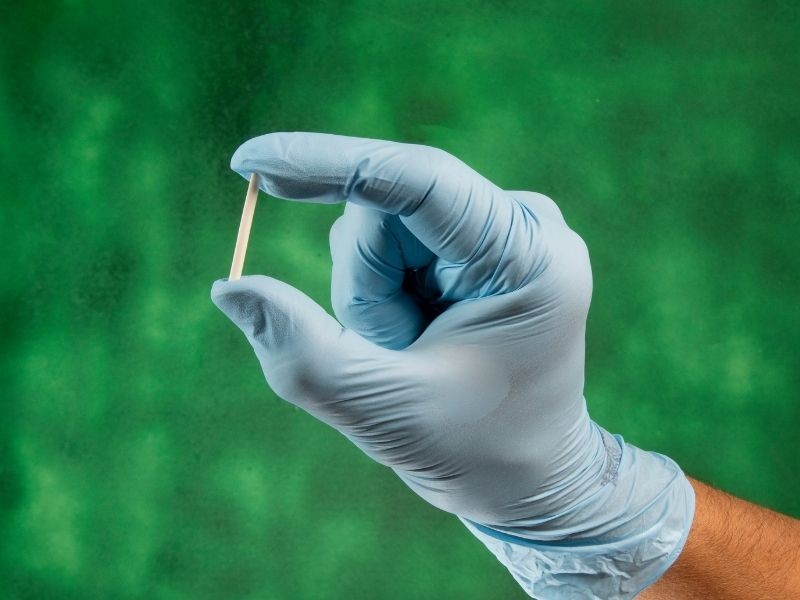 Implantes hormonais na menopausa: o que são e como funcionam?